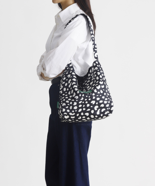 GREEN STUFF(グリーンスタッフ)の「seem full bag 62 - silky leopard black(エコバッグ/サブバッグ・レディース・その他・FREE)」の9枚目の写真