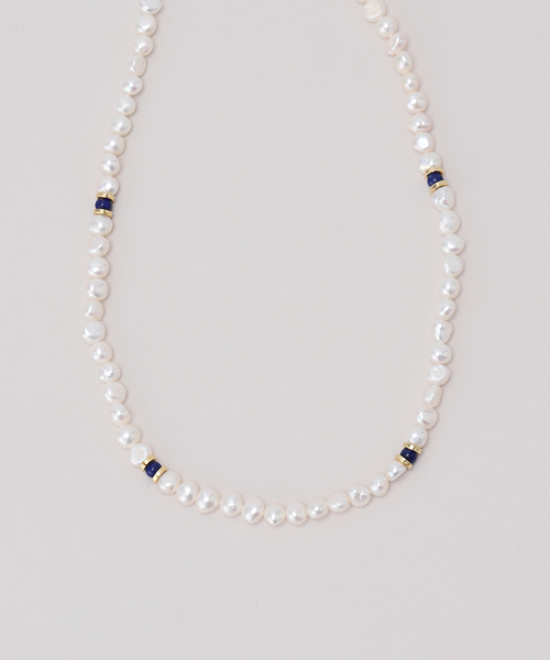 Spick & Span（スピックアンドスパン）の「EO / イオ Pearl & Lapis Lazuli ラリアットネックレス（ネックレス・レディース・ゴールド・FREE）」の3枚目の写真