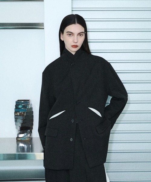 seyto（セイト）の「Slash line 3B shingle tailored jacket / スラッシュライン3Bシングルテーラードジャケット（テーラードジャケット・メンズ・チャコールグレー・2/3）」の4枚目の写真