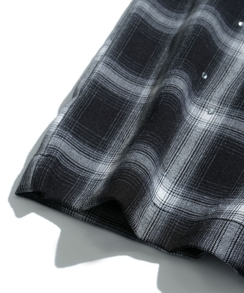Starting Over(スターティングオーバー)の「scattered rhinestone ombre check zip up shirt jacket/ラインストーン オンブレチェック ジップアップ シャツジャケット 短丈 シャツ/ハリントンジャケット(シャツ/ブラウス・メンズ・ブラック・M/L)」の6枚目の写真