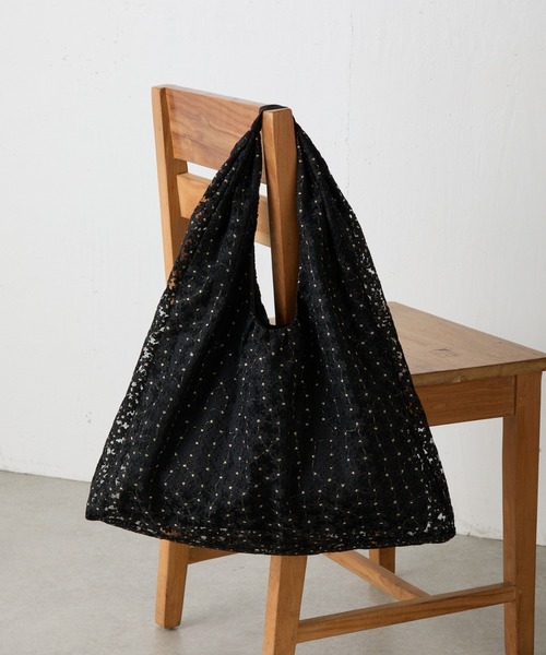 PAPILLONNER（パピヨネ）の「PAPILLONNER/チュールトライアングルバッグ（トートバッグ・レディース・ブラック系その他/ブラック・FREE）」の16枚目の写真