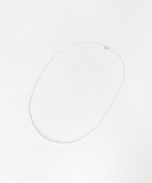 URBAN RESEARCH ROSSO WOMEN（アーバンリサーチ　ロッソ）の「CHIGNON　淡水パールマンテルネックレス（ネックレス・レディース・ゴールド・FREE）」の3枚目の写真