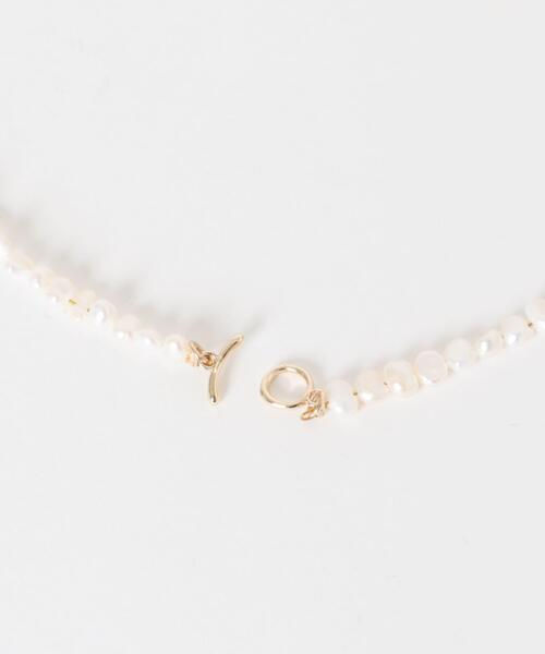 URBAN RESEARCH ROSSO WOMEN（アーバンリサーチ　ロッソ）の「CHIGNON　淡水パールマンテルネックレス（ネックレス・レディース・ゴールド・FREE）」の8枚目の写真