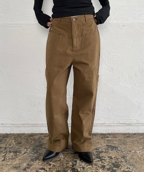 ROGER AND RAW(ロジャーアンドロウ)の「スラッシュポケット ワイドチノパンツ(チノパンツ・レディース・カーキ/オリーブ・SMALL/MEDIUM)」の5枚目の写真