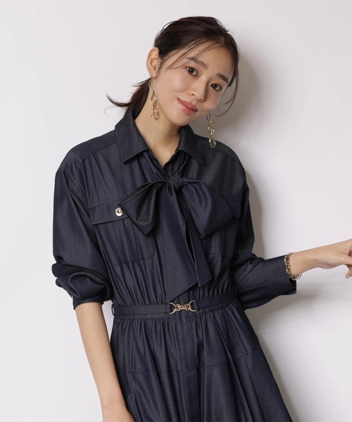 JUSGLITTY（ジャスグリッティー）の「2WAYボウタイシャツ