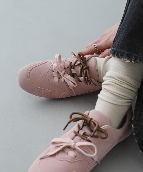 SENSE OF PLACE by URBAN RESEARCH（センスオブプレイスバイアーバンリサーチ）の「【S~Lサイズ/軽量】ツインコードフラットスニーカー（スニーカー・レディース・ベージュ/ピンク/ブラック・MEDIUM/SMALL/LARGE）」の3枚目の写真