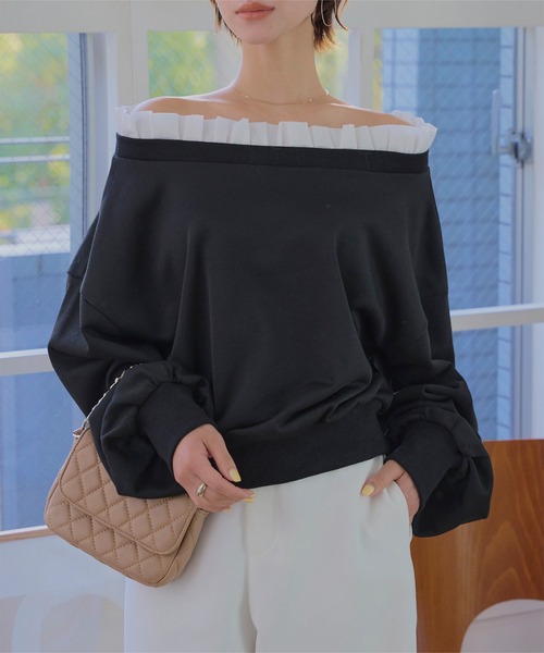 KOBE LETTUCE（コウベレタス）の「前後2wayフリルドッキングオフショルスウェット（スウェット・レディース・アイボリー/ブラック/グレー・M）」の5枚目の写真