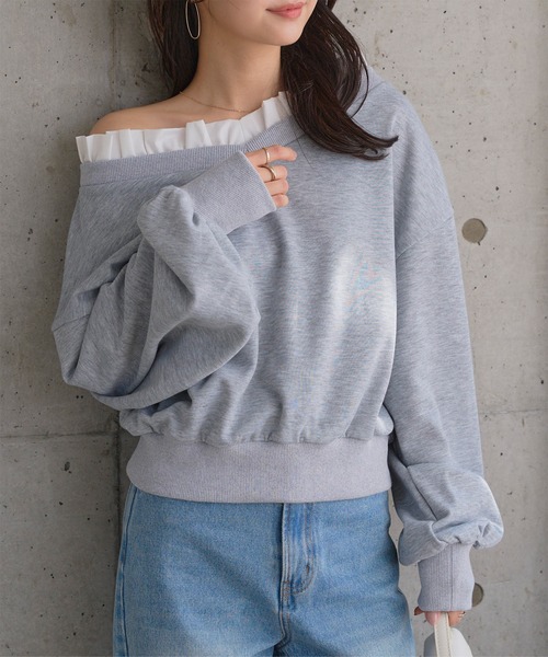 KOBE LETTUCE（コウベレタス）の「前後2wayフリルドッキングオフショルスウェット（スウェット・レディース・アイボリー/ブラック/グレー・M）」の7枚目の写真