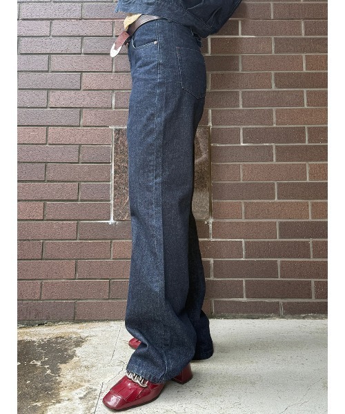 ELCHELE(エルチェレ)の「LOW WAIST E17 DENIM(デニムパンツ・レディース・インディゴブルー・26inch/25inch/24inch)」の13枚目の写真