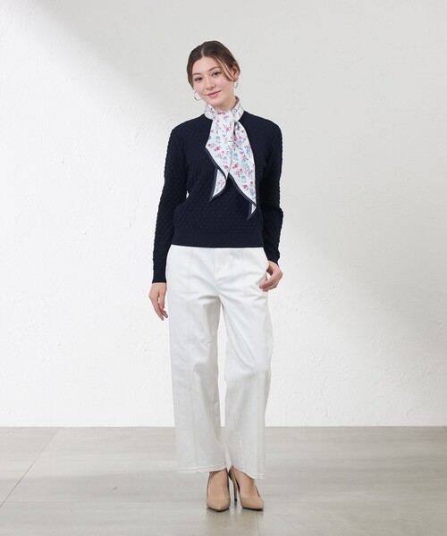 amaca（アマカ）の「バルキーストレッチ編み柄ニット（ニット/セーター・レディース・ダークネイビー/オレンジ/オフホワイト・38/40）」の8枚目の写真