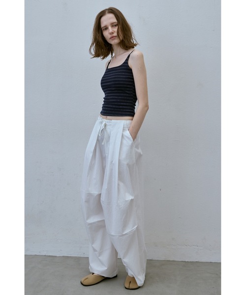 un/neu(アンノイ)の「カップ付きボーダーキャミ(キャミソール・レディース・ホワイト/ネイビー/グレー・FREE)」の4枚目の写真