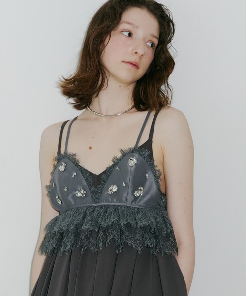 J1U by LA BELLE ETUDE(ジユウバイラベルエチュード)の「ビジュ×レースビスチェ(その他トップス・レディース・ライトブルー/ライトベージュ/ブラック/チャコールグレー・FREE)」の5枚目の写真