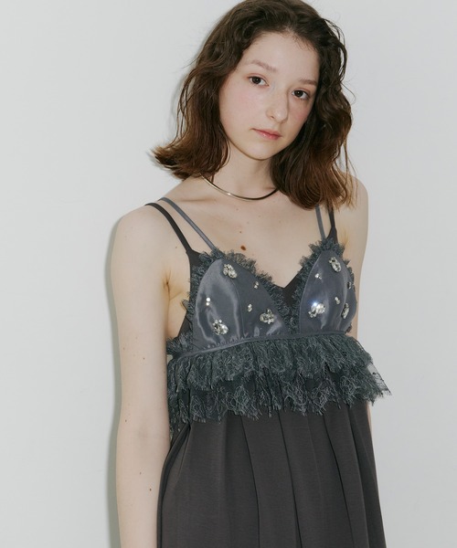 J1U by LA BELLE ETUDE(ジユウバイラベルエチュード)の「ビジュ×レースビスチェ(その他トップス・レディース・ライトブルー/ライトベージュ/ブラック/チャコールグレー・FREE)」の14枚目の写真