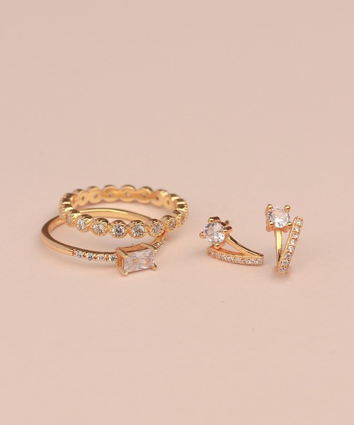 NOIR DE POUPEE（ノワールドプーペ）の「【WEB限定】silver925 キュービックジルコニアポイント V字ピアス（ピアス（両耳用）・レディース・シルバー/ゴールド・FREE）」の6枚目の写真