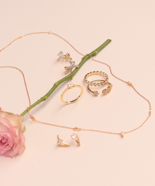 NOIR DE POUPEE（ノワールドプーペ）の「【WEB限定】silver925 キュービックジルコニアポイント V字ピアス（ピアス（両耳用）・レディース・シルバー/ゴールド・FREE）」の8枚目の写真