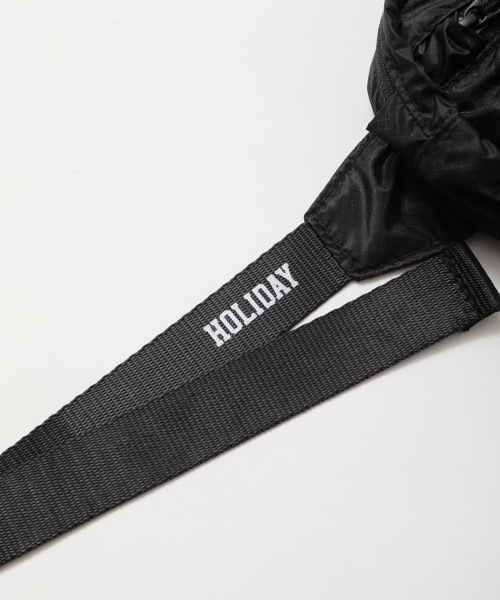 HOLIDAY（ホリデイ）の「HOLIDAY PACKABLE MINI WAIST BAG ホリデイパッカブルミニウエストバッグ（ボディバッグ/ウエストポーチ・レディース・ブラック・ONE SIZE）」の5枚目の写真