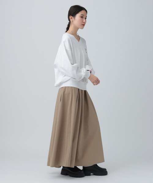 LEPSIM（レプシィム）の「Vネックアソート刺繍プルオーバー　639525（Tシャツ/カットソー・レディース・オフホワイト/チャコールグレー/ライトブルー・FREE）」の5枚目の写真