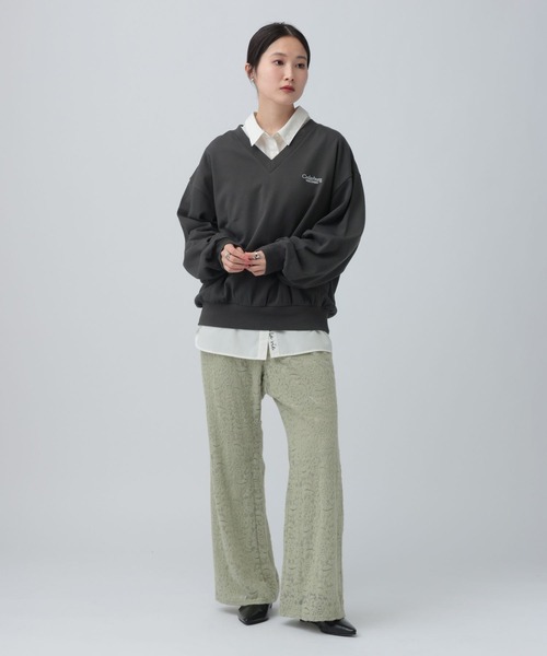 LEPSIM（レプシィム）の「Vネックアソート刺繍プルオーバー　639525（Tシャツ/カットソー・レディース・オフホワイト/チャコールグレー/ライトブルー・FREE）」の10枚目の写真