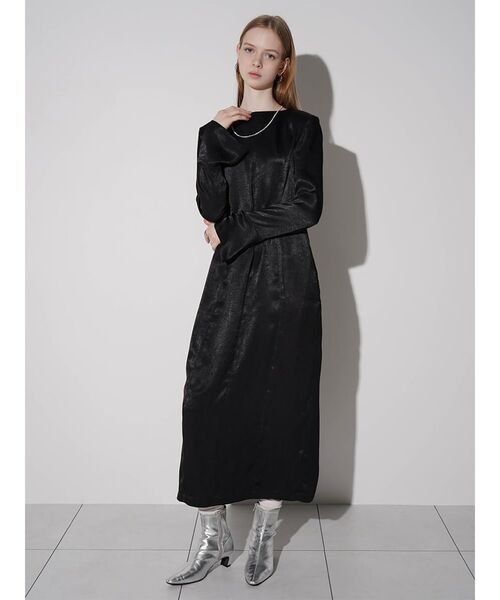 :ETHROF(イーサオブ)の「BELL SLEEVE I-LINE SATIN DRESS(ワンピース・レディース・ブラック・MEDIUM)」の3枚目の写真