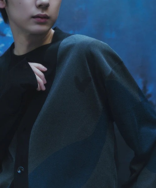 Etrarium(エトラリウム)の「KISEKI Sheer Cardigan(カーディガン/ボレロ・メンズ・ブラック・FREE)」の3枚目の写真