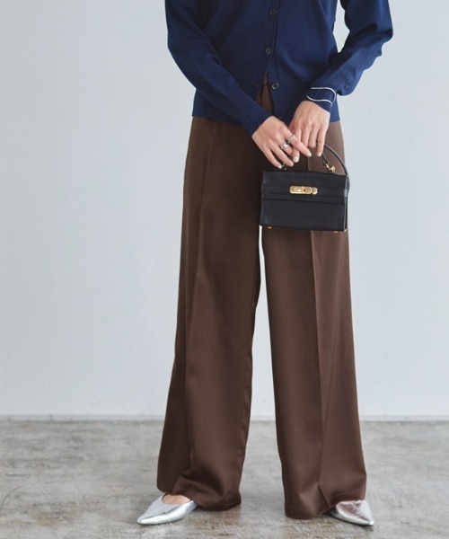 RASW（ラス）の「[RASW]サテンストレートパンツ（その他パンツ・レディース・ブラック/ブラウン・L/M/S）」の3枚目の写真