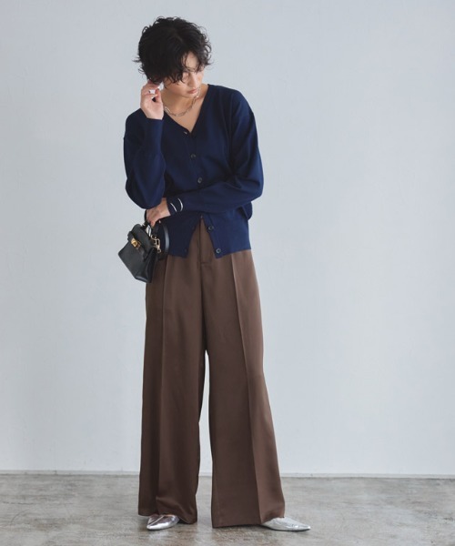 RASW（ラス）の「[RASW]サテンストレートパンツ（その他パンツ・レディース・ブラック/ブラウン・L/M/S）」の4枚目の写真