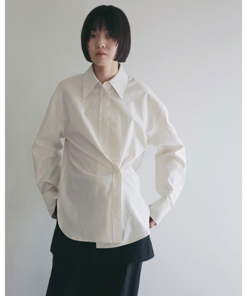 anuke（アンヌーク）の「Cachecoeur Cotton Shirts（シャツ/ブラウス・レディース・チャコールグレー/アイボリー・FREE）」の21枚目の写真