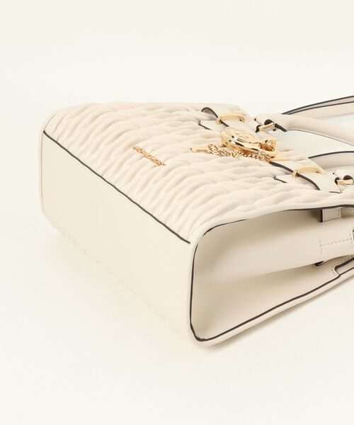 MICHAEL KORS（マイケルコース）の「LANDON SM SATCHEL Satchel（ハンドバッグ・レディース・ベージュ系・FREE）」の3枚目の写真