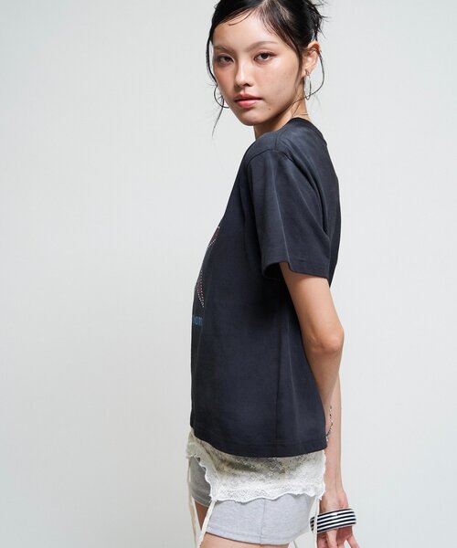 Sourcream(サワークリーム)の「【Sourcream/UNISEX】ラインストーンスターグラフィックTEE(Tシャツ/カットソー・レディース・ブラック/ネイビー/ホワイト/サックスブルー・SMALL/MEDIUM)」の13枚目の写真