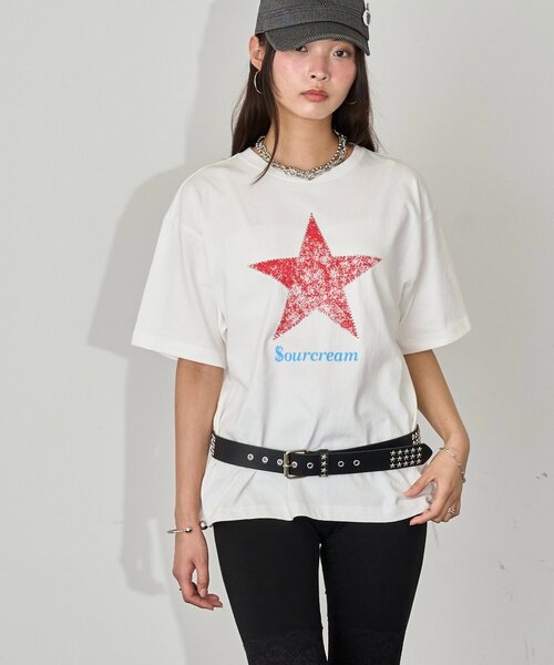 Sourcream（サワークリーム）の「【UNISEX】【Sourcream】ラインストーンスターグラフィックTEE（Tシャツ/カットソー・レディース・ブラック/ネイビー/ホワイト/サックスブルー・SMALL/MEDIUM）」の5枚目の写真