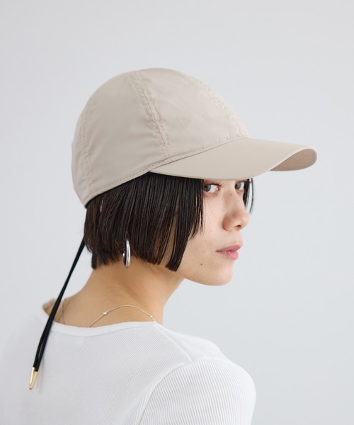 SALON adam et rope'（サロン アダム エ ロペ）の「ストール付き2WAYキャップ / 撥水・UVケア（キャップ・レディース・ブラック/ベージュ系その他2・FREE）」の4枚目の写真