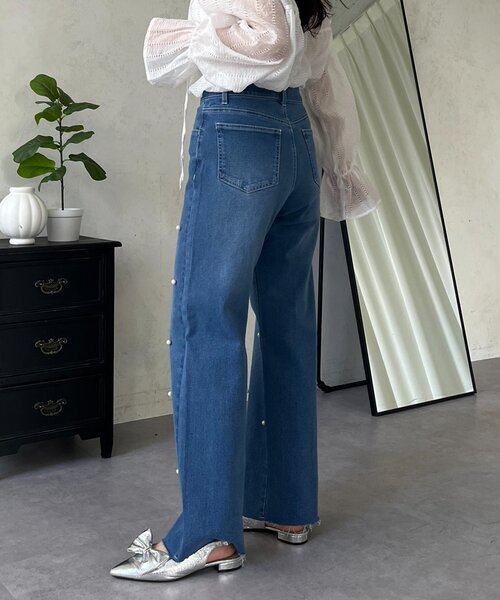 prose verse（プロズヴェール）の「ランダムパールストレートストレッチデニム（デニムパンツ・レディース・ブルー/ブラック・MEDIUM/PL/PM/LARGE）」の6枚目の写真