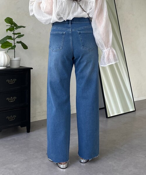 prose verse（プロズヴェール）の「ランダムパールストレートストレッチデニム（デニムパンツ・レディース・ブルー/ブラック・MEDIUM/PL/PM/LARGE）」の7枚目の写真