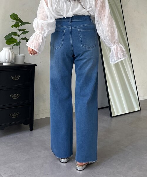 prose verse（プロズヴェール）の「ランダムパールストレートストレッチデニム（デニムパンツ・レディース・ブルー/ブラック・MEDIUM/PL/PM/LARGE）」の8枚目の写真