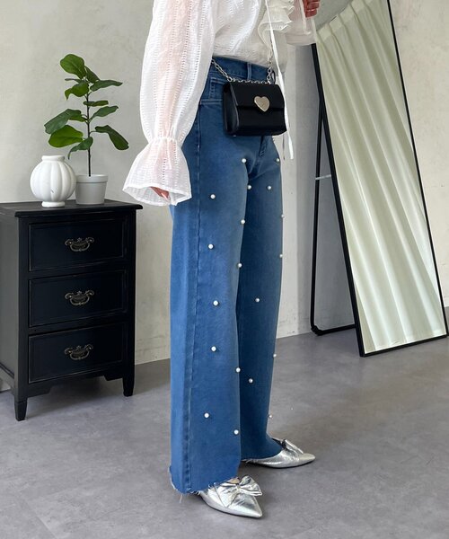 prose verse（プロズヴェール）の「ランダムパールストレートストレッチデニム（デニムパンツ・レディース・ブルー/ブラック・MEDIUM/PL/PM/LARGE）」の9枚目の写真