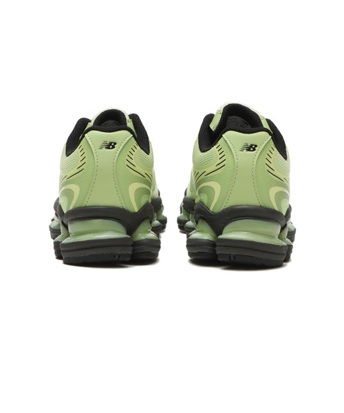 NEW BALANCE(ニューバランス)の「2000 U2000858(スニーカー・メンズ・イエロー・27.0cm/26.5cm/26.0cm/29.0cm/28.5cm/28.0cm/27.5cm)」の6枚目の写真