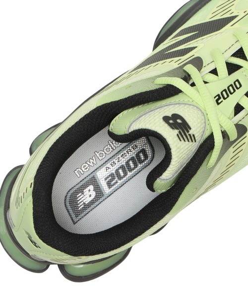 NEW BALANCE(ニューバランス)の「2000 U2000858(スニーカー・メンズ・イエロー・27.0cm/26.5cm/26.0cm/29.0cm/28.5cm/28.0cm/27.5cm)」の7枚目の写真