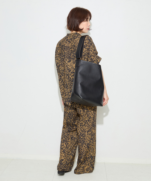 journal standard L'essage（ジャーナルスタンダードレサージュ）の「DEVEAUXGOLDラメモノトーンパンツ 2（その他パンツ・レディース・ベージュ/ブラック系その他・FREE）」の9枚目の写真