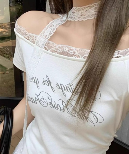 lulufa(ルルファ)の「レースチョーカー レタリングプリントオフショルTシャツ(Tシャツ/カットソー・レディース・グレー/ホワイト・LARGE/MEDIUM)」の12枚目の写真