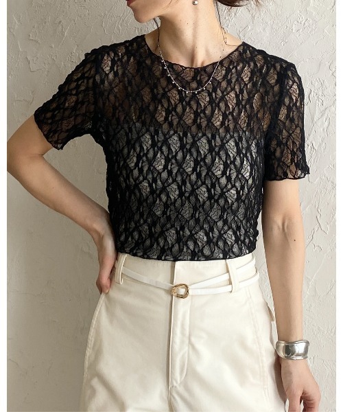 She's Closet(シーズクローゼット)の「半袖 クルーネック 透かし編み風 シアー レーストップス レースtシャツ(Tシャツ/カットソー・レディース・ブラウン/ブラック/アイボリー・FREE)」の9枚目の写真