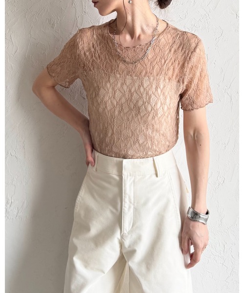 She's Closet(シーズクローゼット)の「半袖 クルーネック 透かし編み風 シアー レーストップス レースtシャツ(Tシャツ/カットソー・レディース・ブラウン/ブラック/アイボリー・FREE)」の7枚目の写真