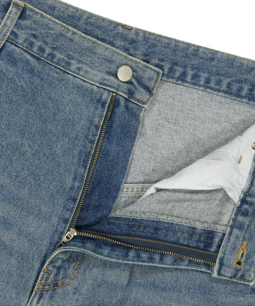 WKNDRS（ウィーキャンドース）の「[KOIN SEOUL] SKELETON WIDE LOW DENIM PANTS (DENIM)（デニムパンツ・レディース・その他・MEDIUM/LARGE/X-LARGE）」の5枚目の写真