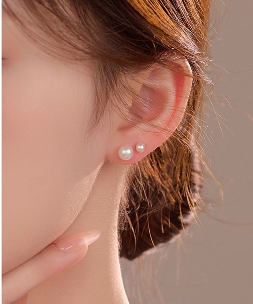 tunee(チュニー)の「【456818】2WAYパールピアス(RZ)(ピアス(両耳用)・レディース・ホワイト・LARGE/MEDIUM/SMALL)」の4枚目の写真