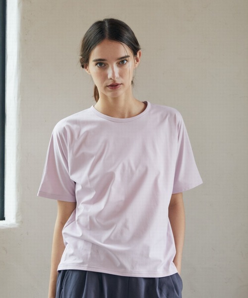 Julier Yoga and Relax(ジュリエヨガアンドリラックス)の「Julier ムーブプライムTシャツ(Tシャツ/カットソー・レディース・ホワイト/ブラック/ブルー/ピンク・FREE)」の4枚目の写真