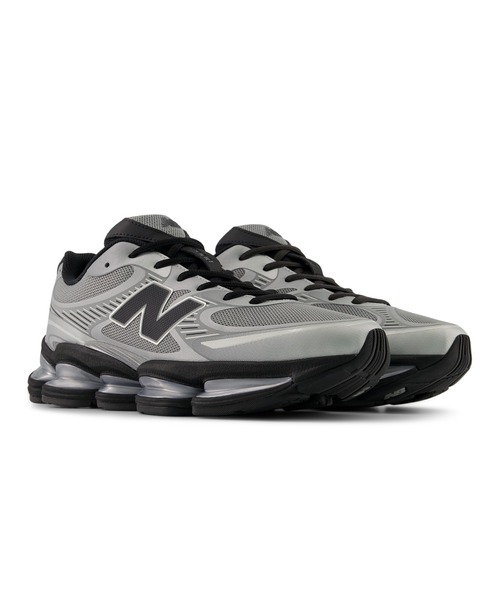 NEW BALANCE(ニューバランス)の「Abzorb 2000(スニーカー・メンズ・シルバー/ブラック・30.0cm/29.0cm/28.5cm/28.0cm/27.5cm/27.0cm/26.5cm/26.0cm/25.5cm/25.0cm/24.5cm/24.0cm/23.5cm/23.0cm/22.5cm)」の7枚目の写真