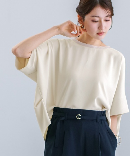 White Collection（ホワイトコレクション）の「【接触冷感・UVカット・速乾】ハイストレッチカルゼワッシャー・ドルマンスリーブブラウス（シャツ/ブラウス・レディース・チャコールグレー/グレイッシュベージュ/アイボリー・M）」の8枚目の写真