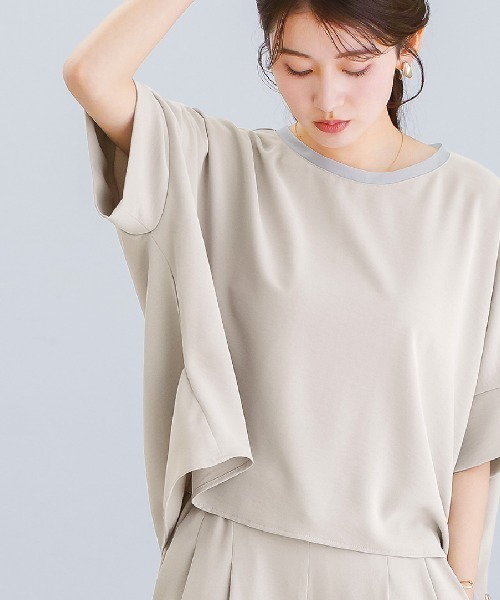 White Collection（ホワイトコレクション）の「【接触冷感・UVカット・速乾】ハイストレッチカルゼワッシャー・ドルマンスリーブブラウス（シャツ/ブラウス・レディース・チャコールグレー/グレイッシュベージュ/アイボリー・M）」の9枚目の写真