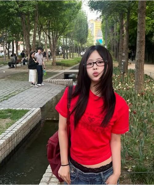 MAINBOOTH(メインブース)の「Heartwing T-shirt(RED)(Tシャツ/カットソー・レディース・その他・1/2)」の2枚目の写真