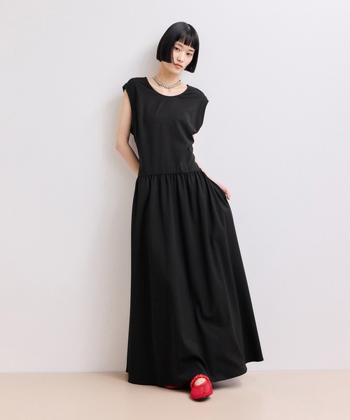 ADAM ET ROPE'（アダムエロペ）の「【WEB限定】バックオープンマキシワンピース（ワンピース・レディース・チャコールグレー/ダークブラウン/ブラック・38/36）」の5枚目の写真