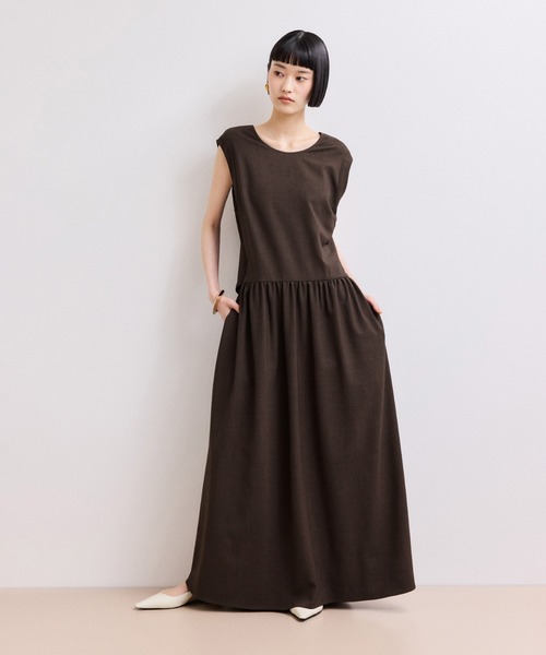 ADAM ET ROPE'（アダムエロペ）の「【WEB限定】バックオープンマキシワンピース（ワンピース・レディース・チャコールグレー/ダークブラウン/ブラック・38/36）」の6枚目の写真